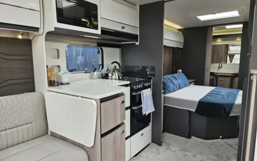 Swift Elegance Grande 845 2027