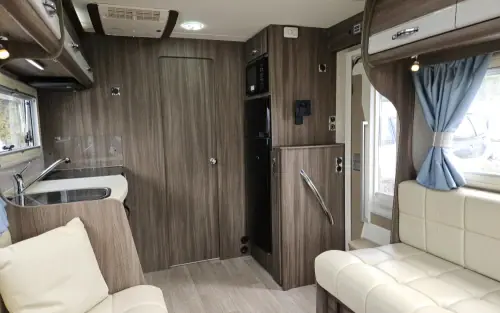 Auto-Sleeper Corinium Duo 2017
