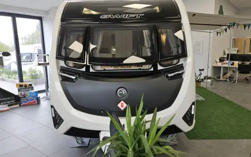 Swift Conqueror 580 2027