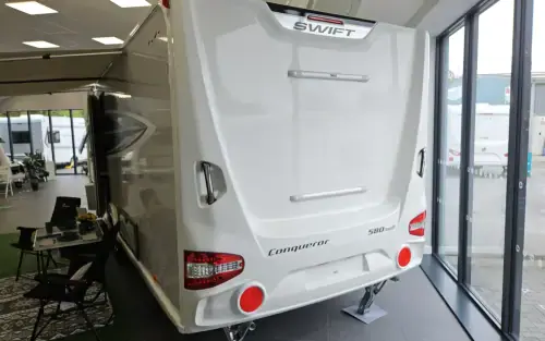 Swift Conqueror 580 2027