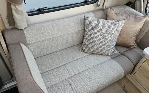 Elddis Crusader Aurora 2020