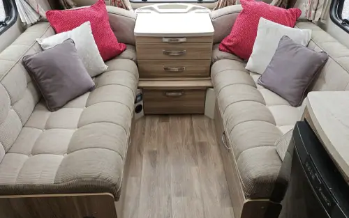 Swift Challenger Sport Hi-Style 584 2015