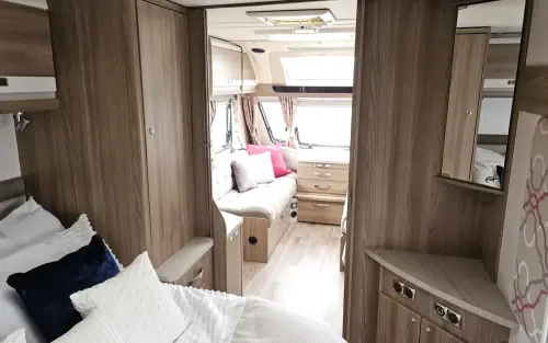 Swift Challenger Sport Hi-Style 584 2015