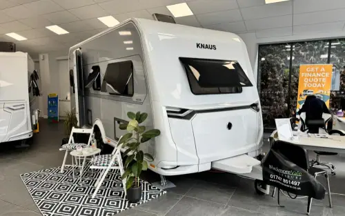 Knaus Azur 460 EU