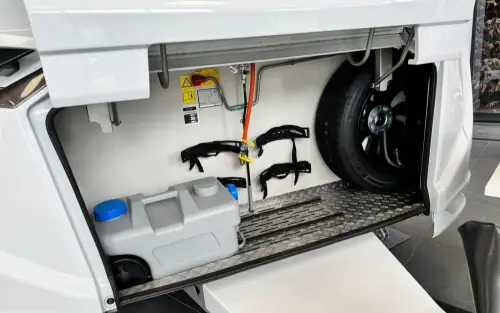 Knaus Azur 460 EU
