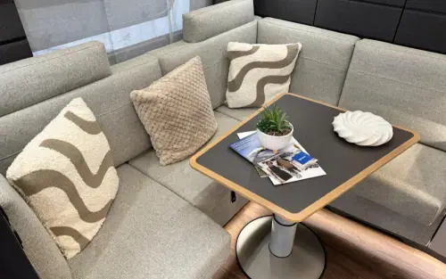 Knaus Azur 460 EU