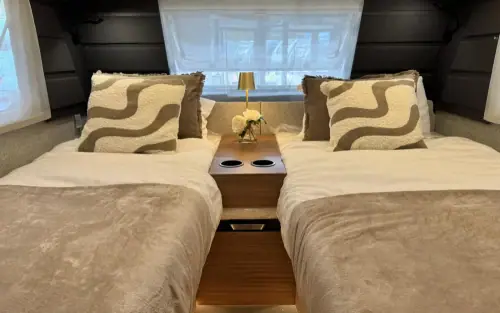 Knaus Azur 460 EU