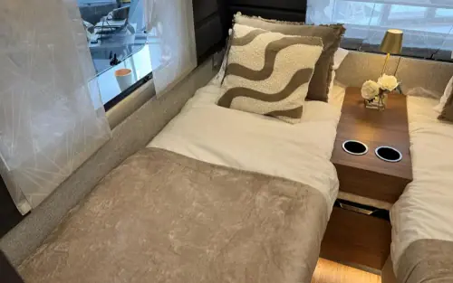 Knaus Azur 460 EU