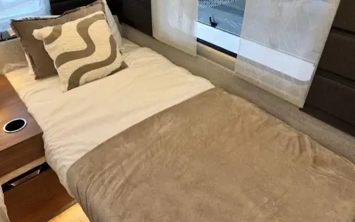 Knaus Azur 460 EU