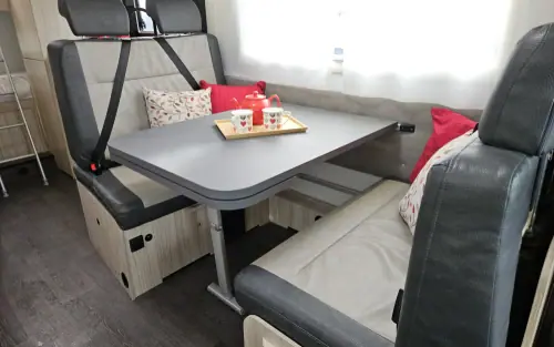 Adria Sun Living A70 DK 2025