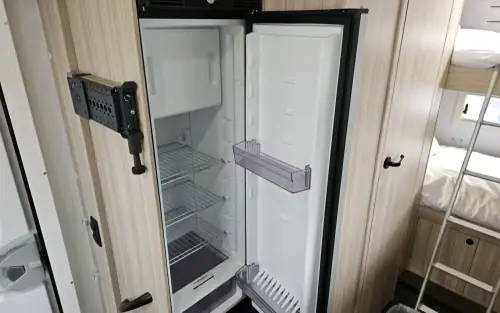 Adria Sun Living A70 DK 2025