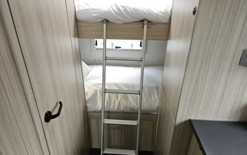 Adria Sun Living A70 DK 2025