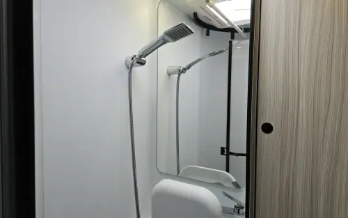 Adria Sun Living A70 DK 2025