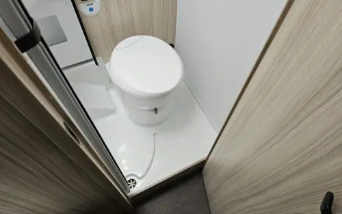 Adria Sun Living A70 DK 2025